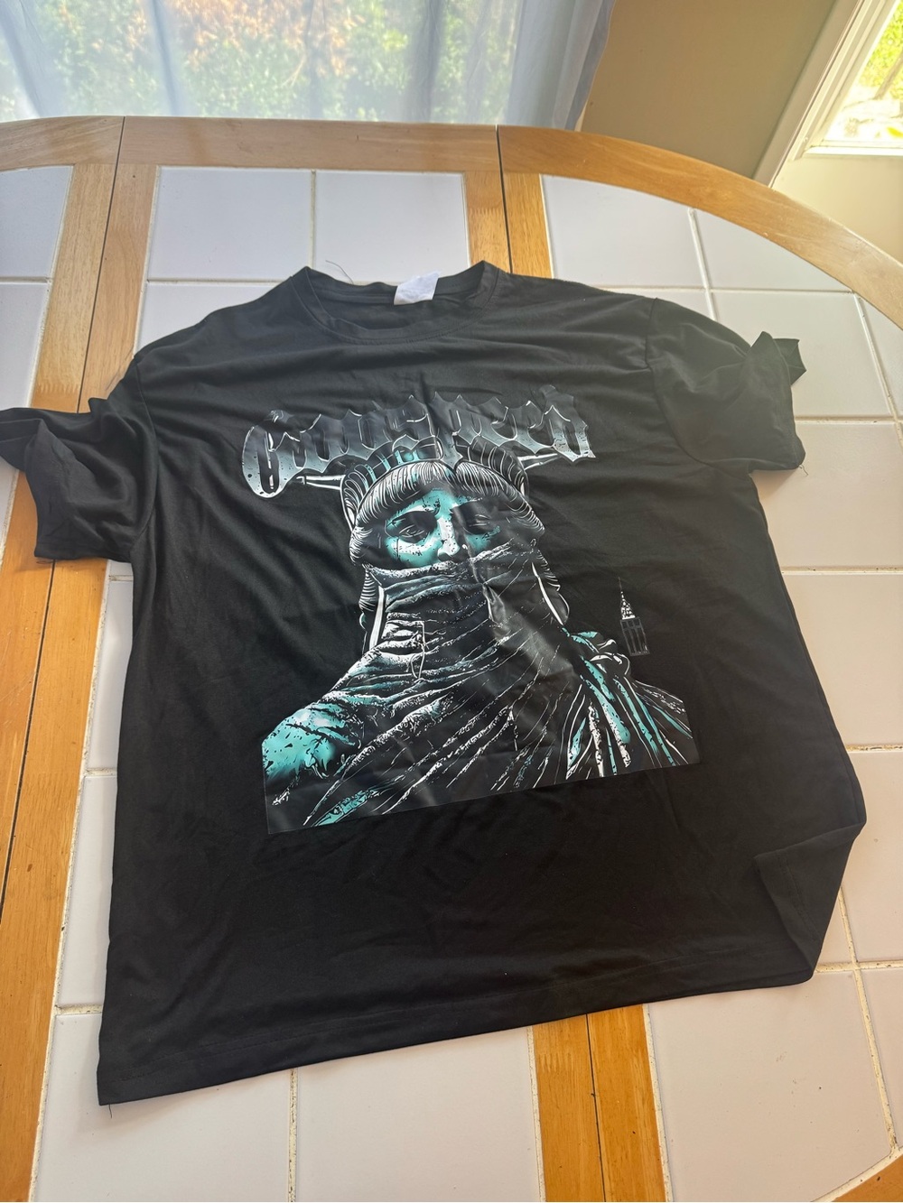Men's Black Graphic Tee with Statue of Liberty Print